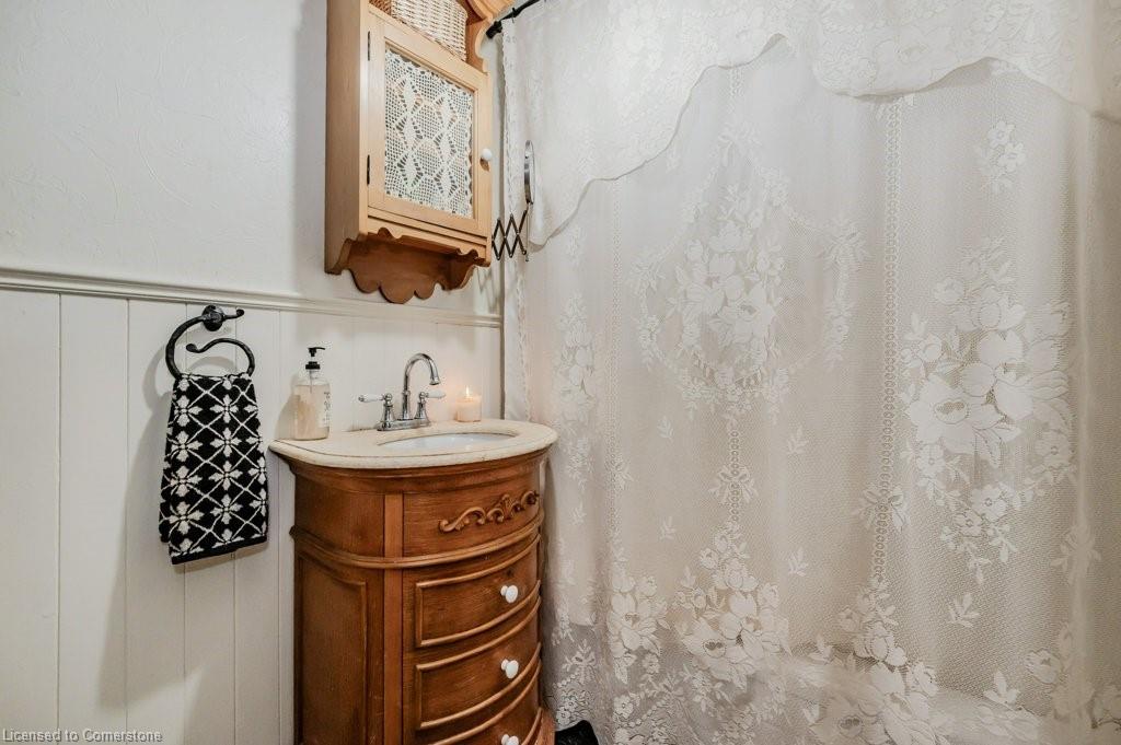 1303 Maryhill Road E Property Photo 32