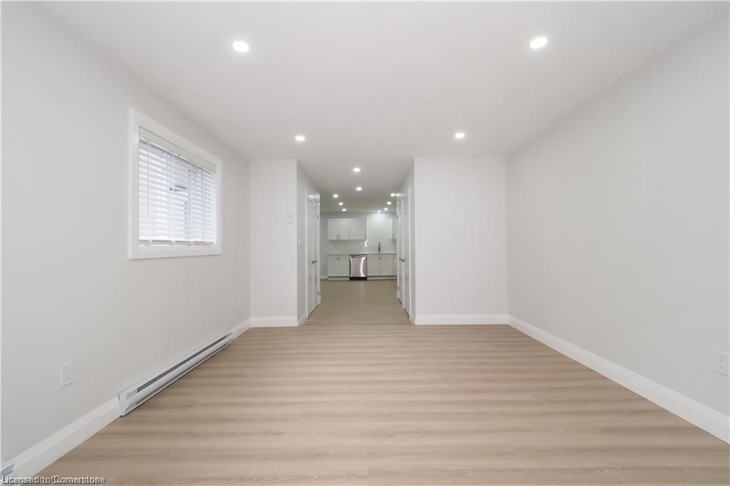 1-8 Walter Street Property Photo 8