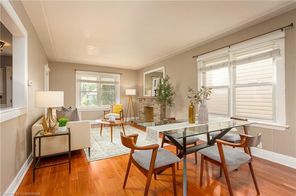 209 Weir Street N Property Photo 10