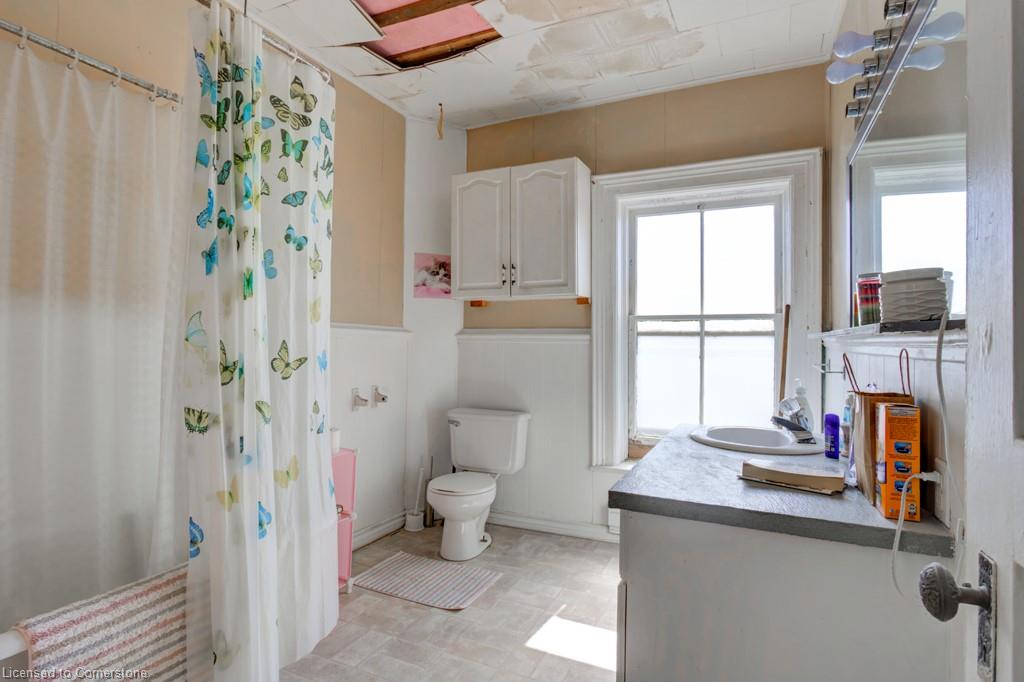 132 Tillson Avenue Property Photo 8