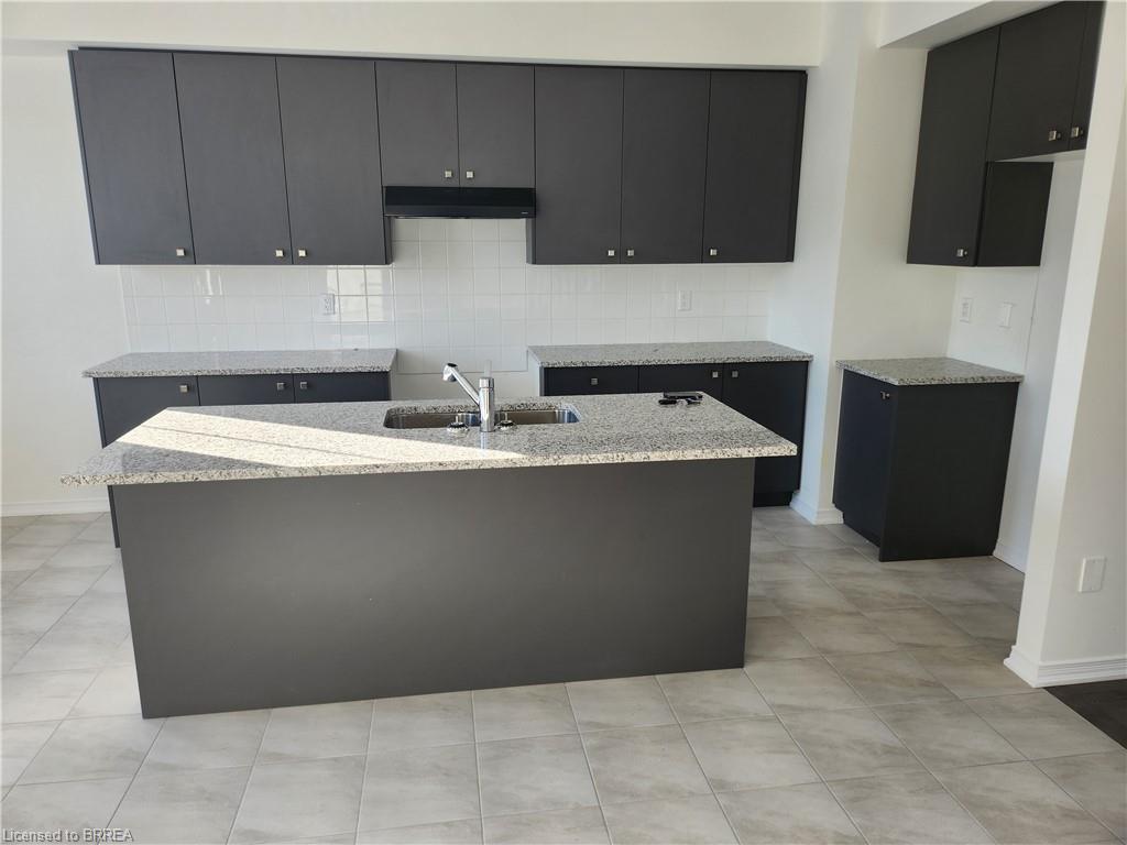 10 Baskett Street Property Photo 4