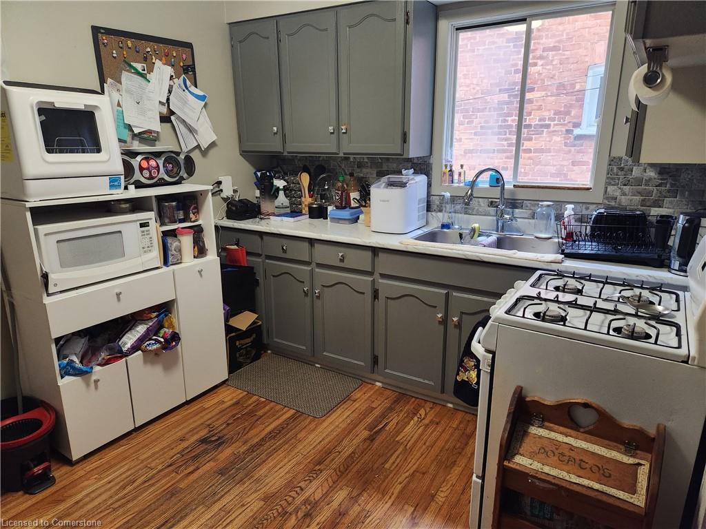 25 Gladstone Avenue Property Photo 6