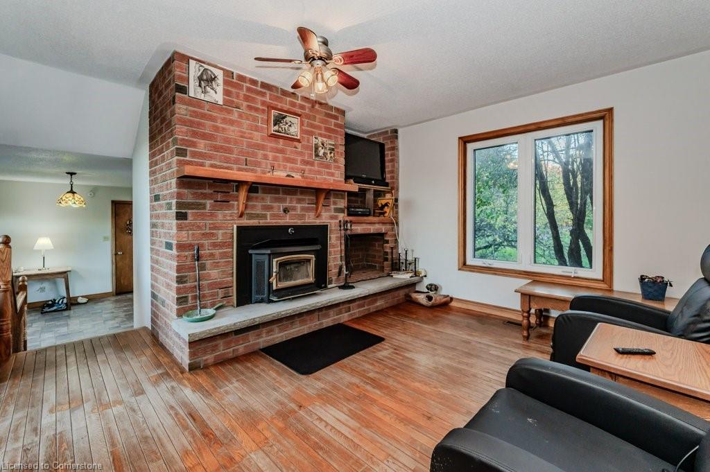 5822 2nd Line Property Photo 13
