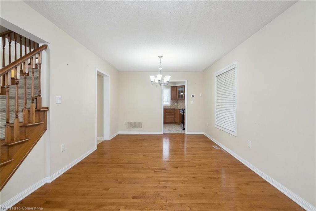 820 Speck Crossing Property Photo 5