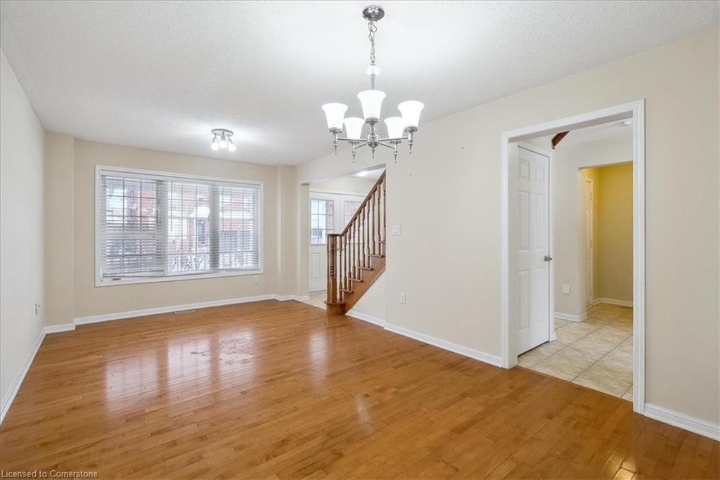820 Speck Crossing Property Photo 6
