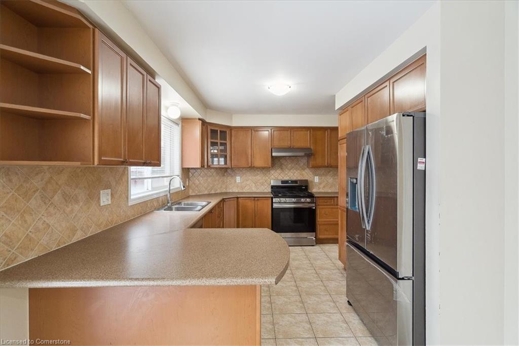 820 Speck Crossing Property Photo 9