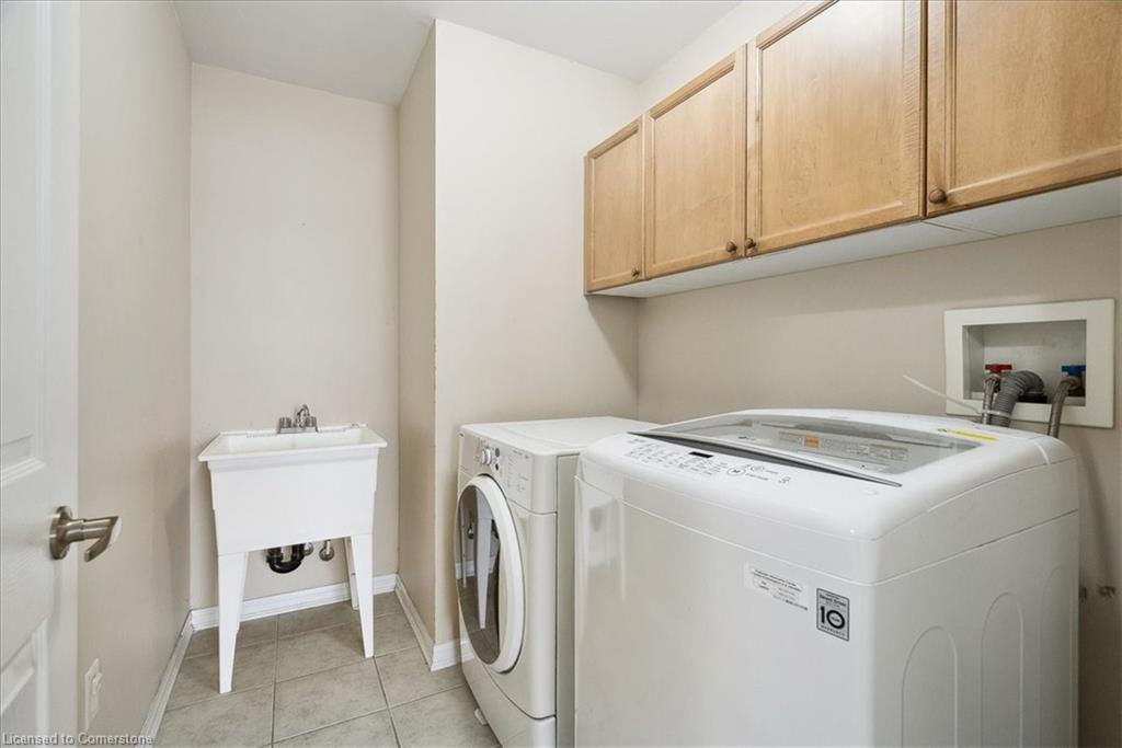 820 Speck Crossing Property Photo 27