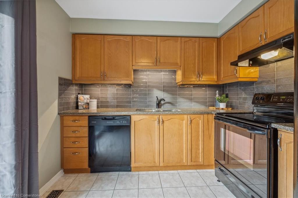 45-24 Kenyon Crescent Property Photo 15