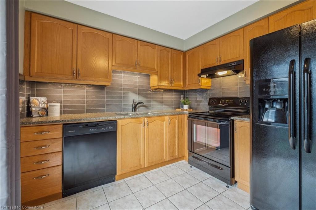 45-24 Kenyon Crescent Property Photo 16