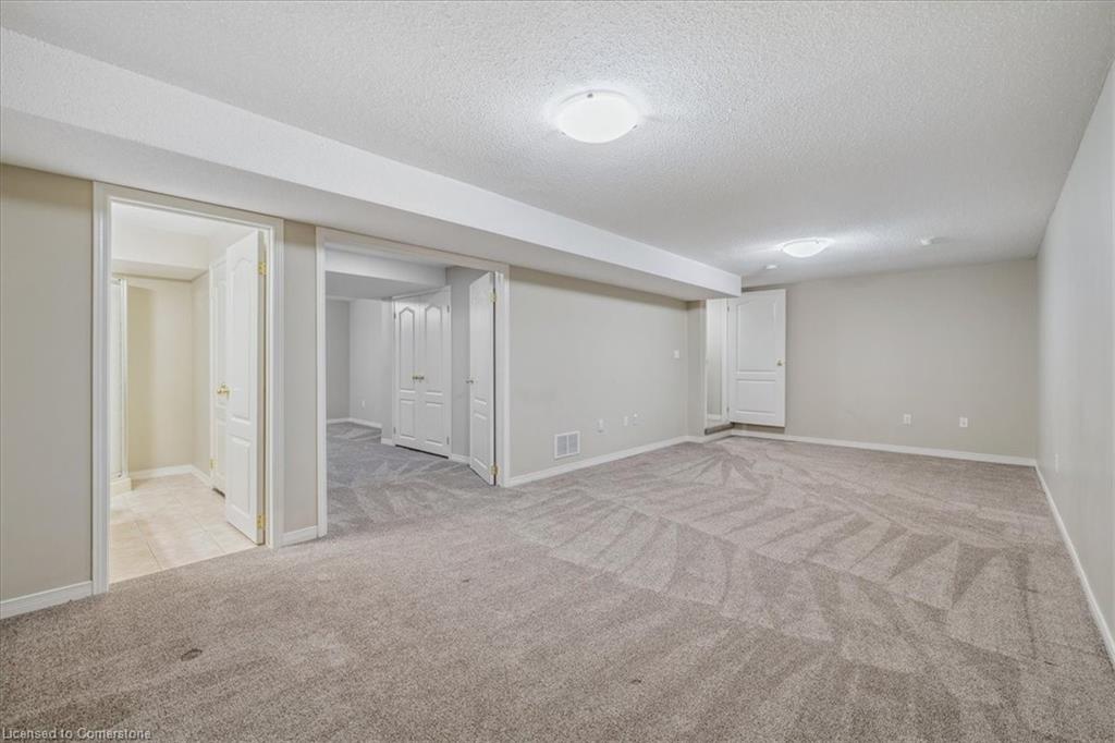 45-24 Kenyon Crescent Property Photo 25