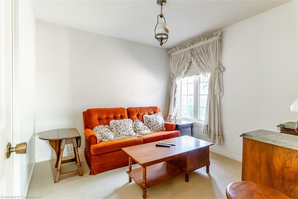 47 Winter Way Property Photo 13