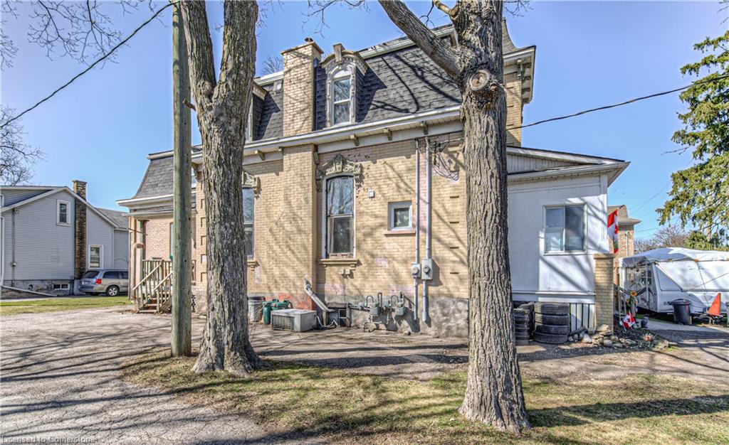 156 Grand Avenue S Property Photo 3