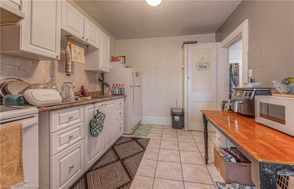 156 Grand Avenue S Property Photo 14