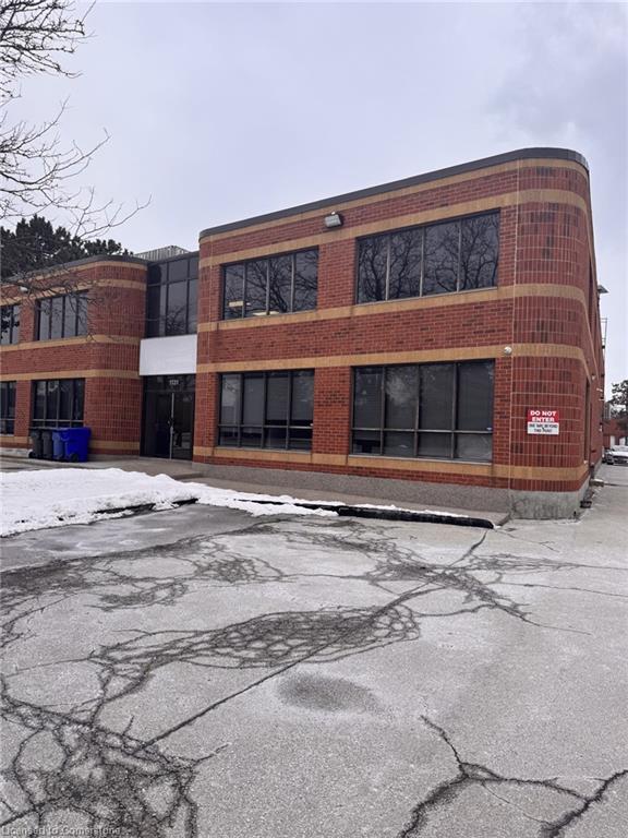 1131 South Service Road W Property Photo