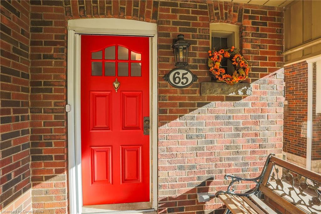 65 London Street S Property Photo 2