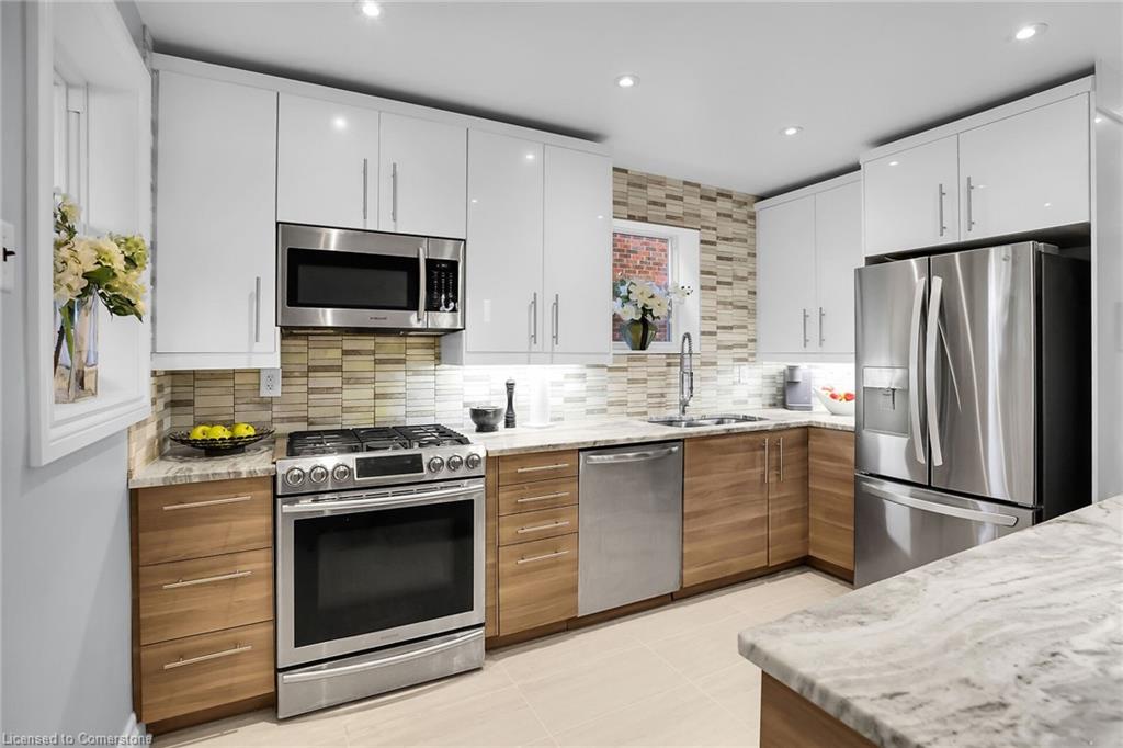 65 London Street S Property Photo 11