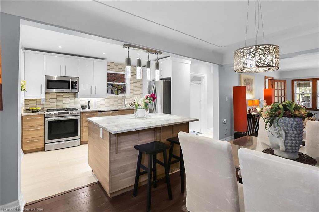 65 London Street S Property Photo 15