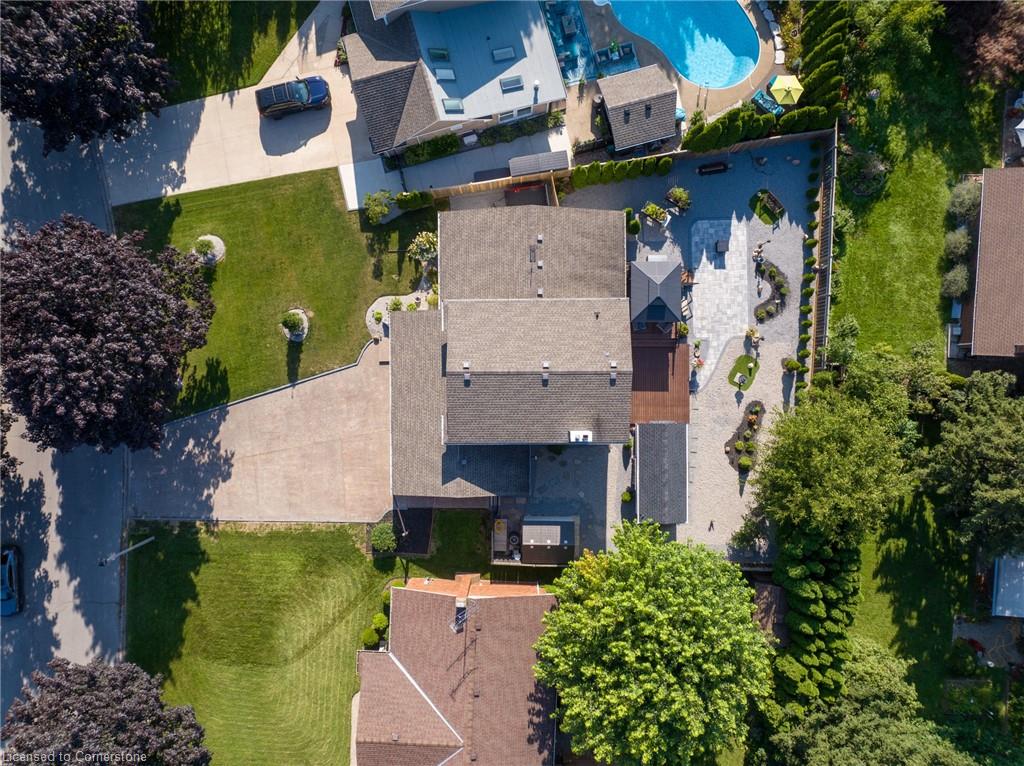 5 Lower Canada Drive Property Photo 8