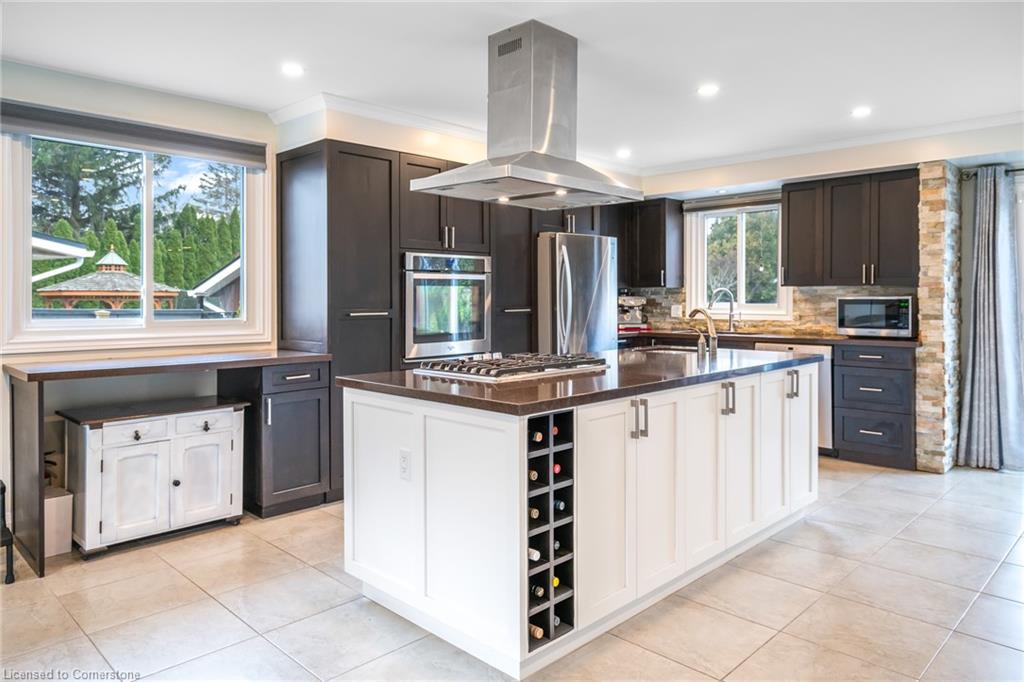 5 Lower Canada Drive Property Photo 20