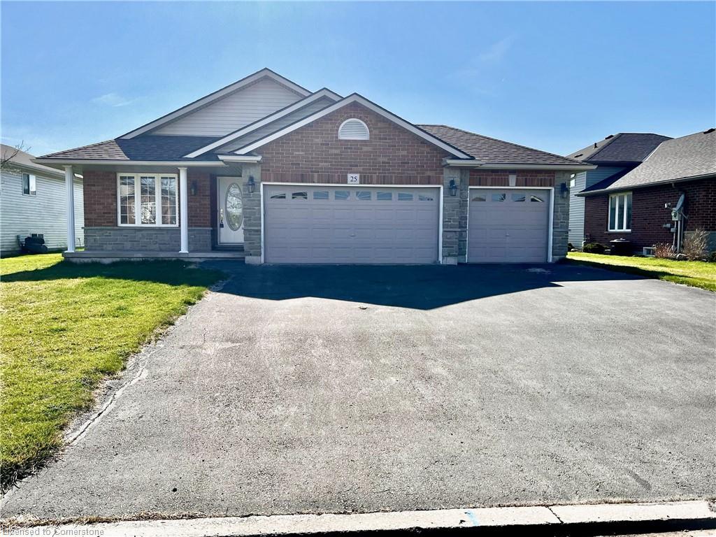 25 Mapleview Drive Property Photo 1