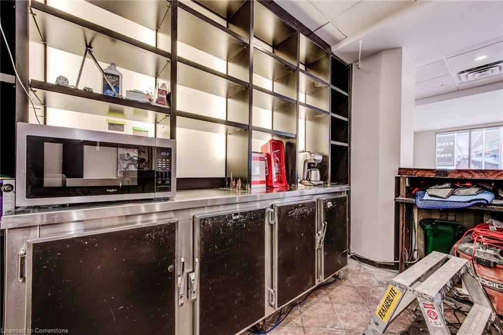 30 Ontario Street S Property Photo 10