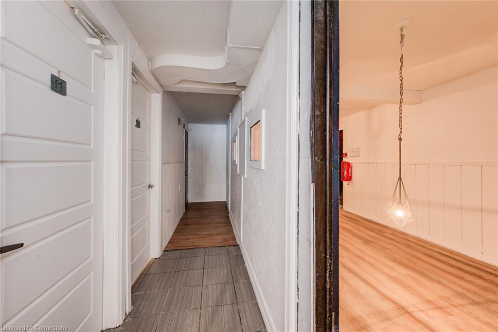 30 Ontario Street S Property Photo 15