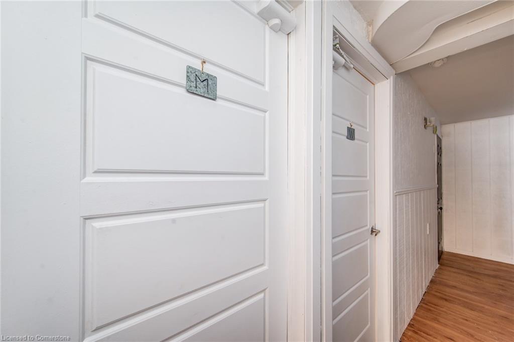 30 Ontario Street S Property Photo 17