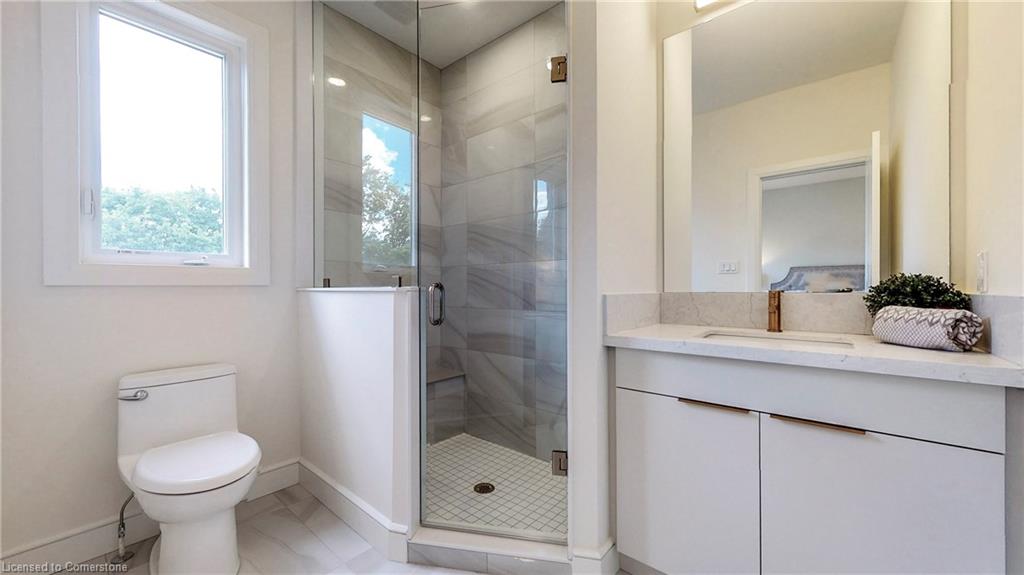 382a Southcote Road Property Photo 49