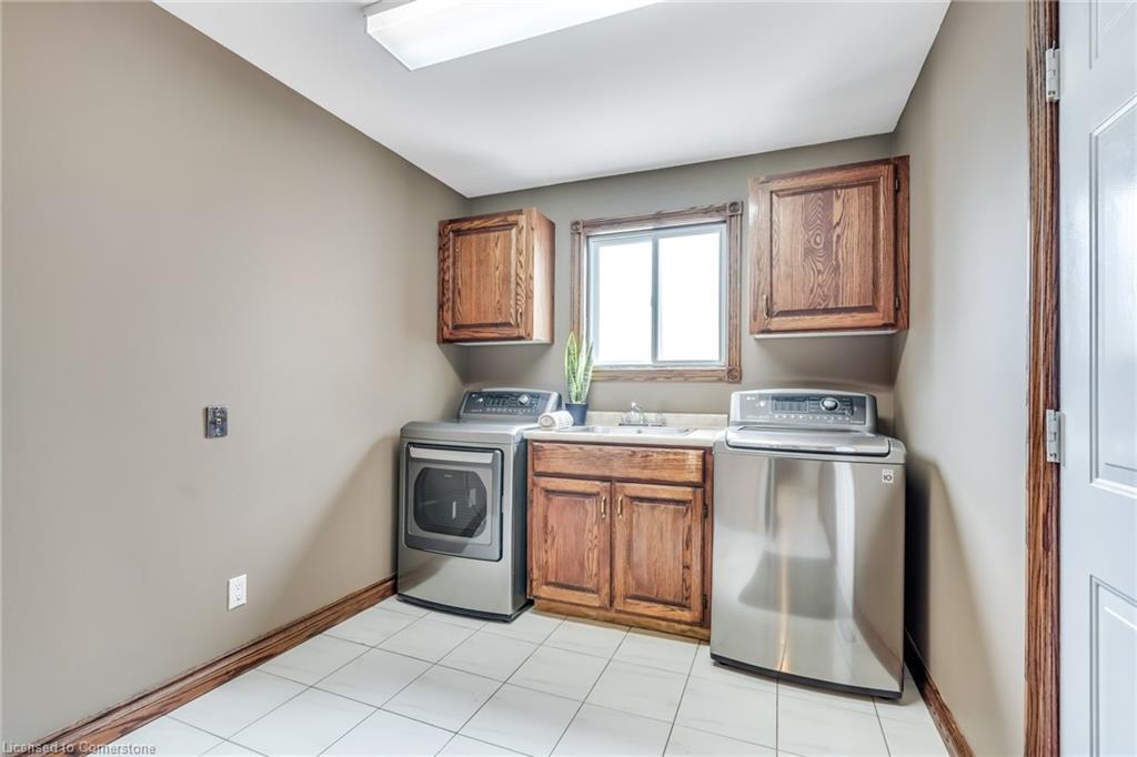 7689 Mount Carmel Boulevard Property Photo 8