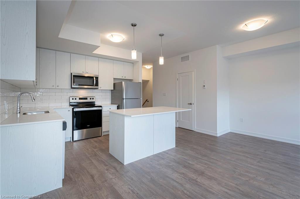 E13-20 Palace Street Property Photo 5