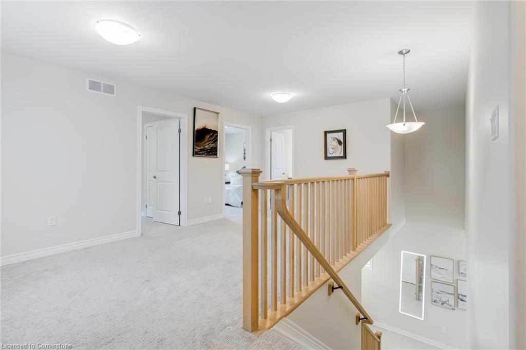 7387 Sherrilee Crescent Property Photo 15