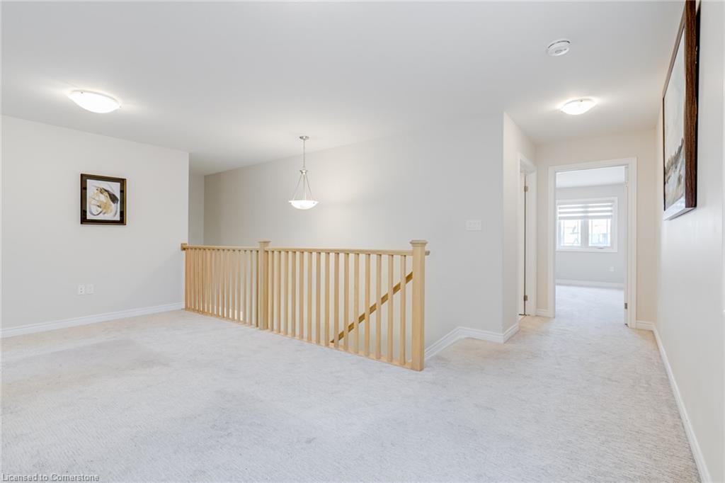 7387 Sherrilee Crescent Property Photo 16
