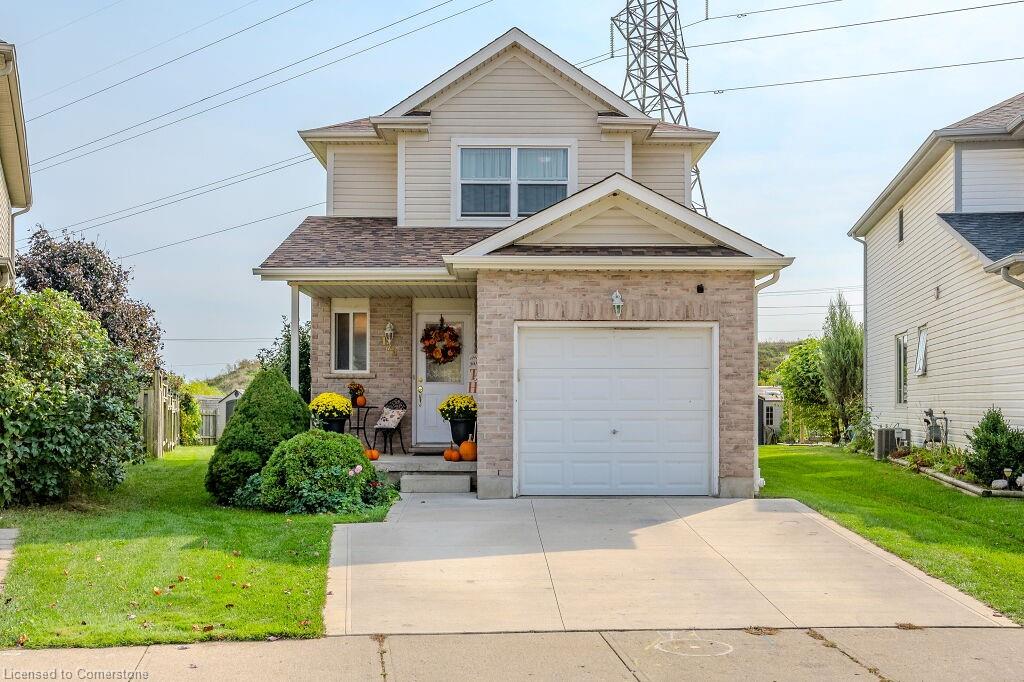 128 Henhoeffer Crescent Property Photo 1