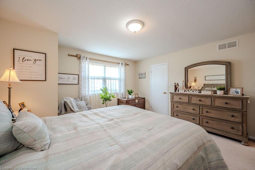128 Henhoeffer Crescent Property Photo 23