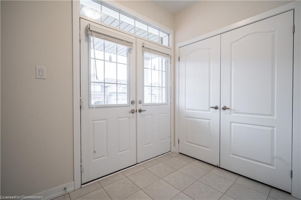 92 Longboat Run W Property Photo 2