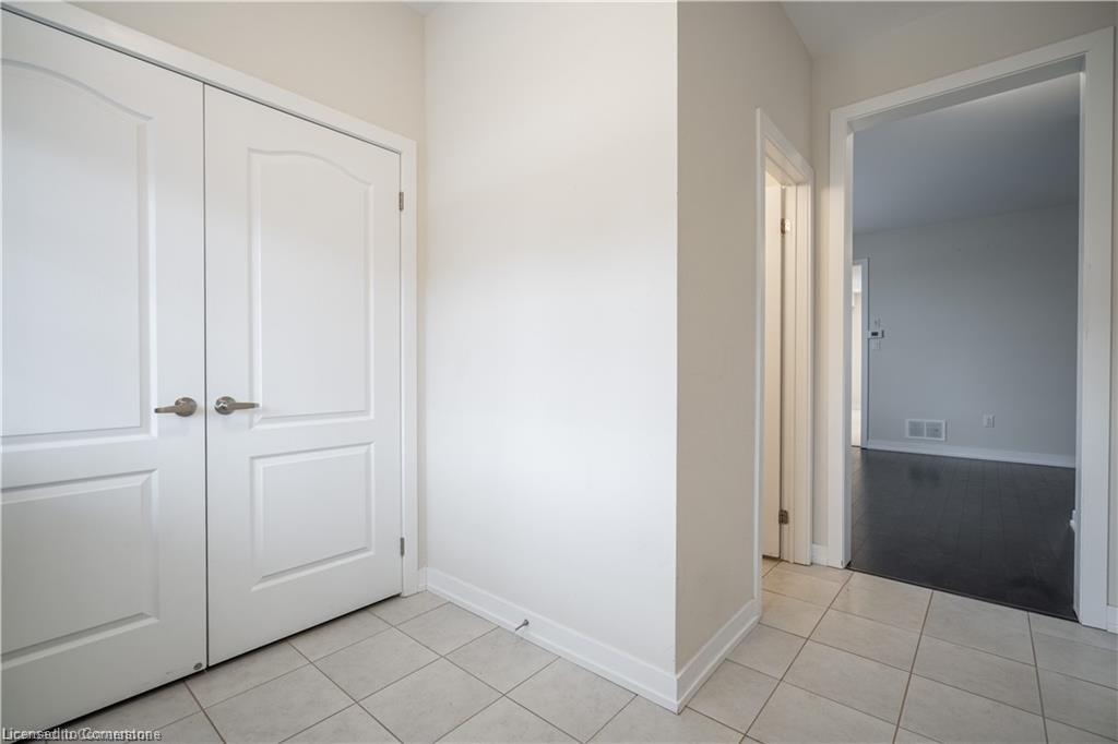 92 Longboat Run W Property Photo 3