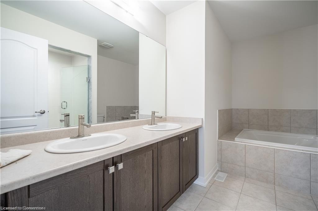 92 Longboat Run W Property Photo 21
