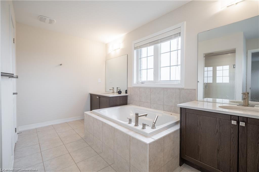 92 Longboat Run W Property Photo 26