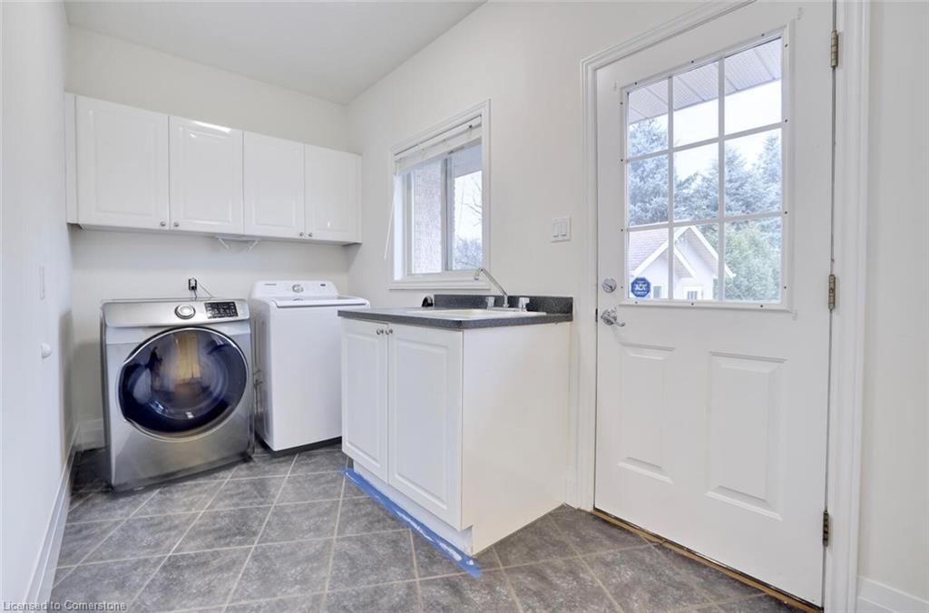 7 Deer Run Crescent Property Photo 32