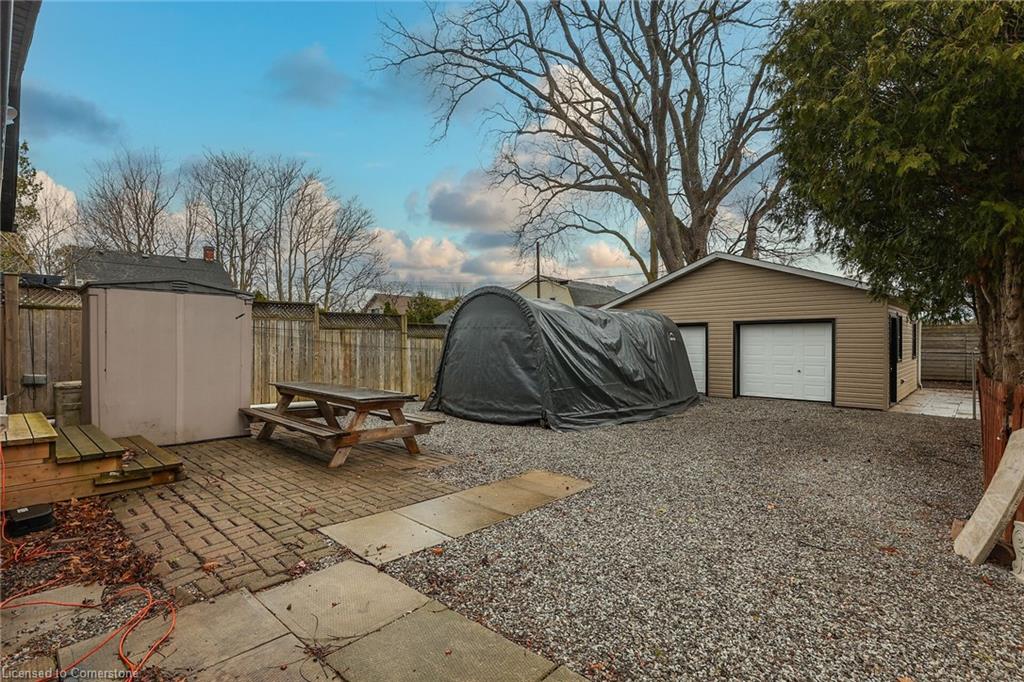 15 Adelaide Street Property Photo 6