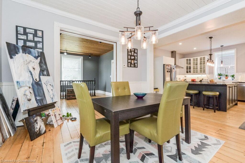 180 Union Street W Property Photo 14