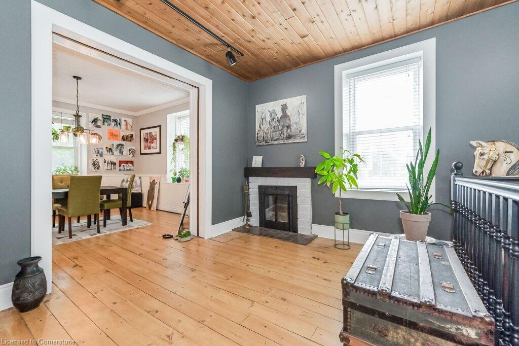 180 Union Street W Property Photo 17