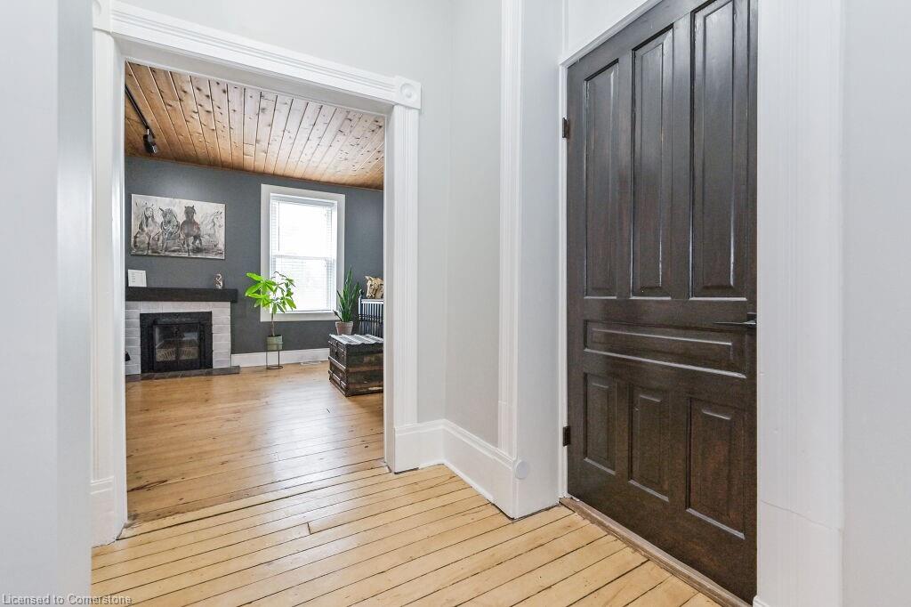 180 Union Street W Property Photo 20