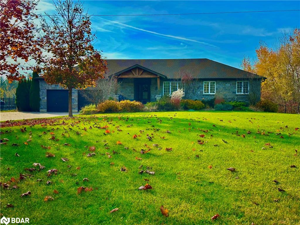 7590 8th Line Property Photo
