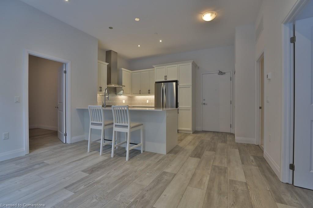 118-1 Redfern Avenue Property Photo 10