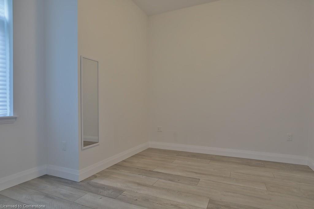 118-1 Redfern Avenue Property Photo 13
