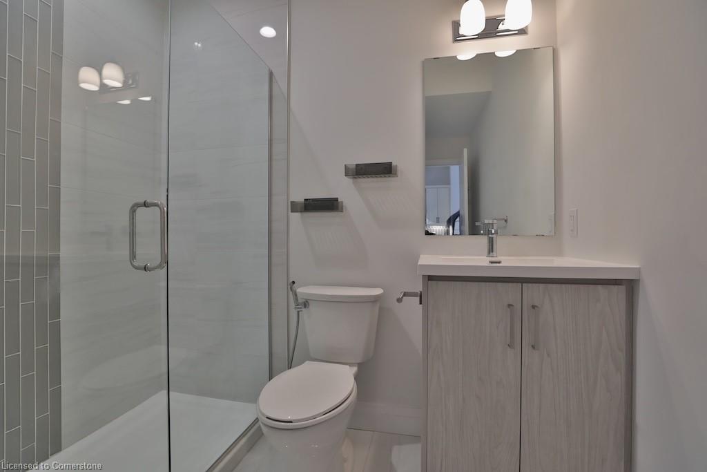 118-1 Redfern Avenue Property Photo 17