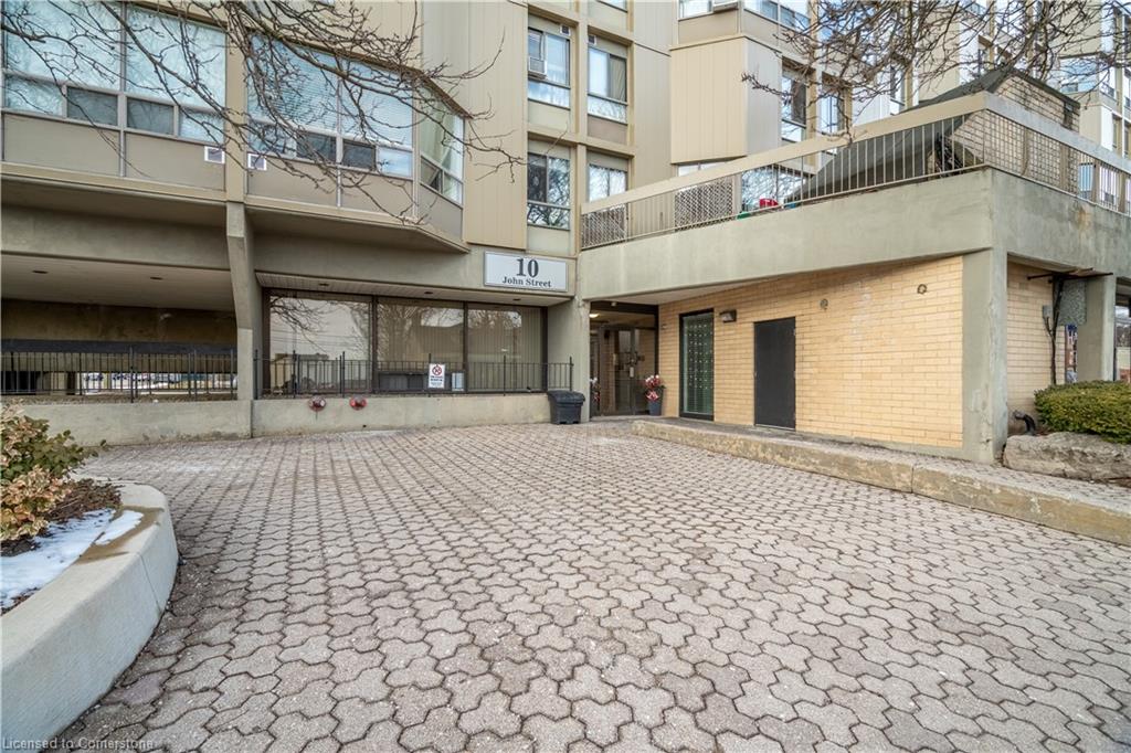 413-10 John Street W Property Photo 2