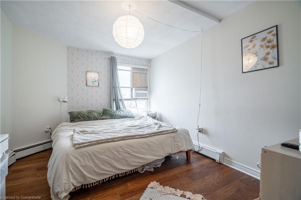 413-10 John Street W Property Photo 16