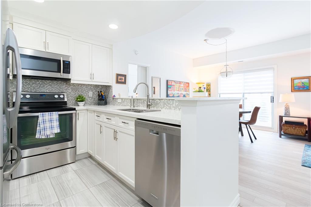 210-5188 Lakeshore Road Property Photo 8